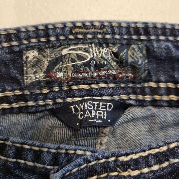 Silver Jeans Twisted Capri Stretch Denim Women's Size 30 Waist - Picture 6 of 13